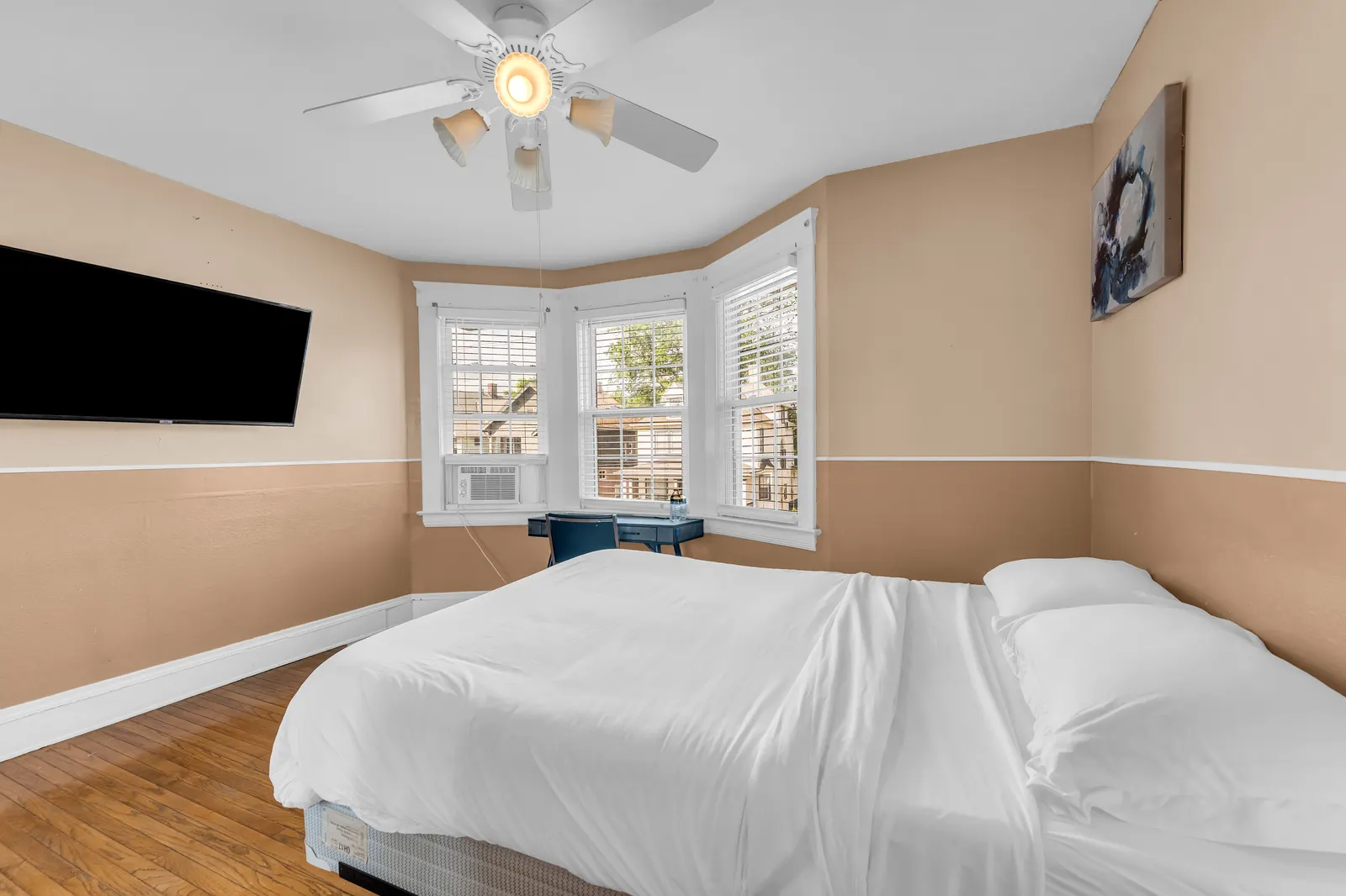 Puro Cuarto Room 10 min Downtown, 15 to Airport 2