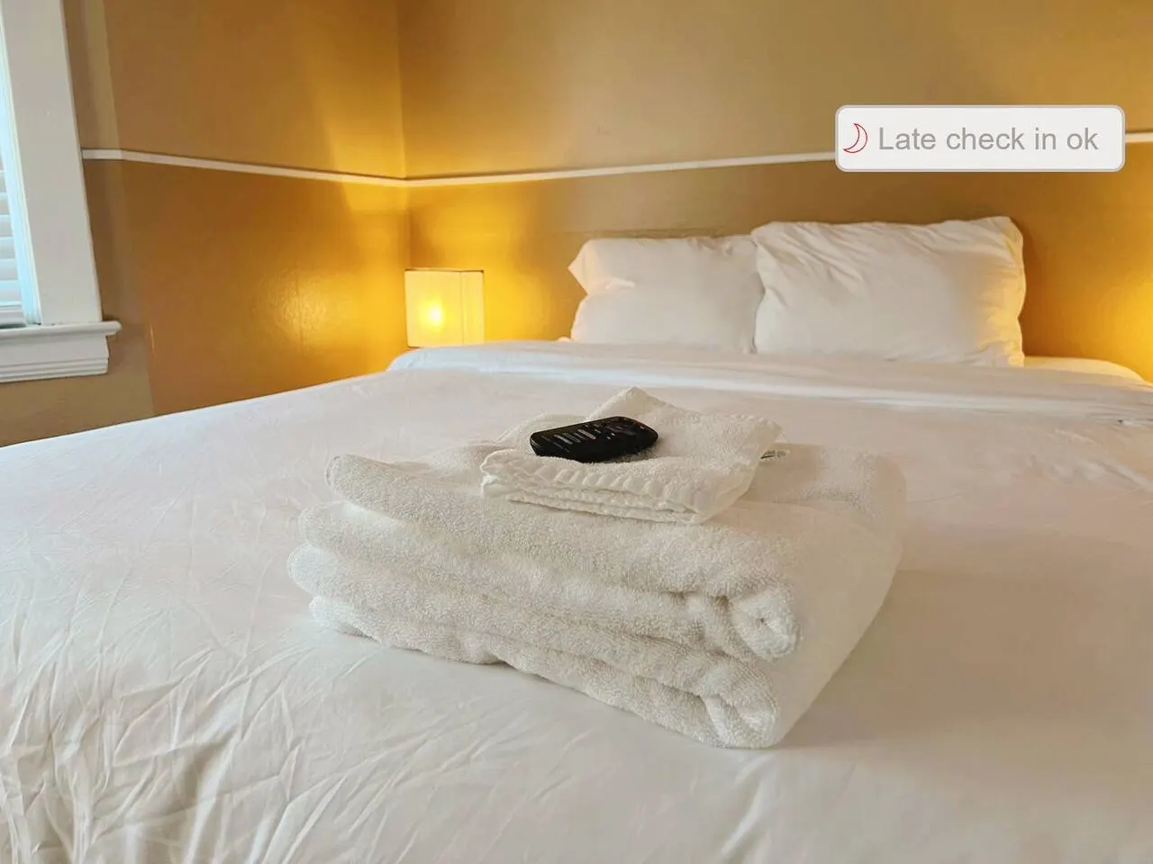 Puro Cuarto Room 10 min Downtown, 15 to Airport 5