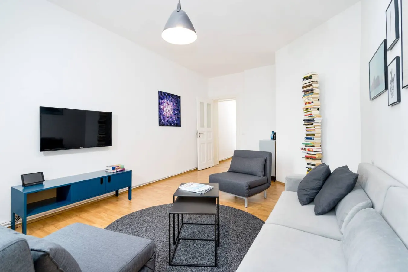 2-Bedroom & 95 sqm Apartment with Two-Balconies — photo 4