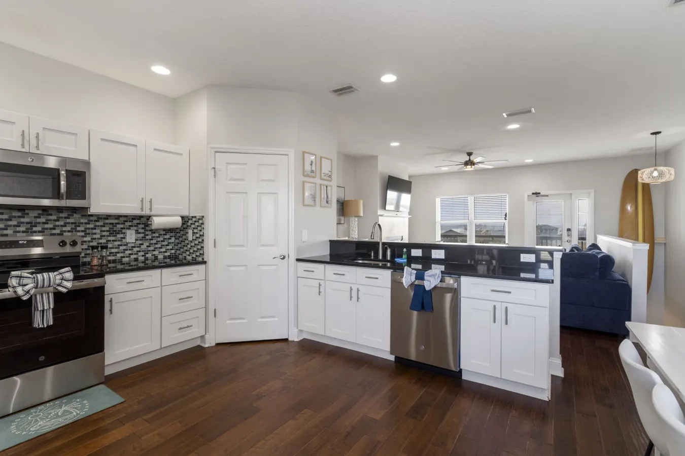 Surf View at St. Augustine -- 1 block from beach with enclosed, heated pool 2