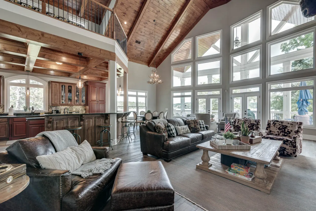 Lakeside Lodge 14
