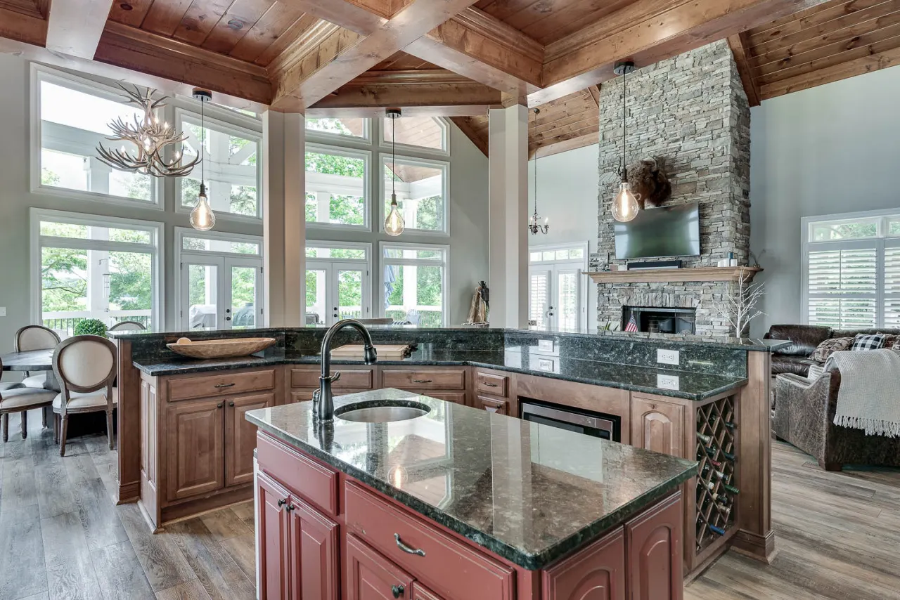 Lakeside Lodge 19