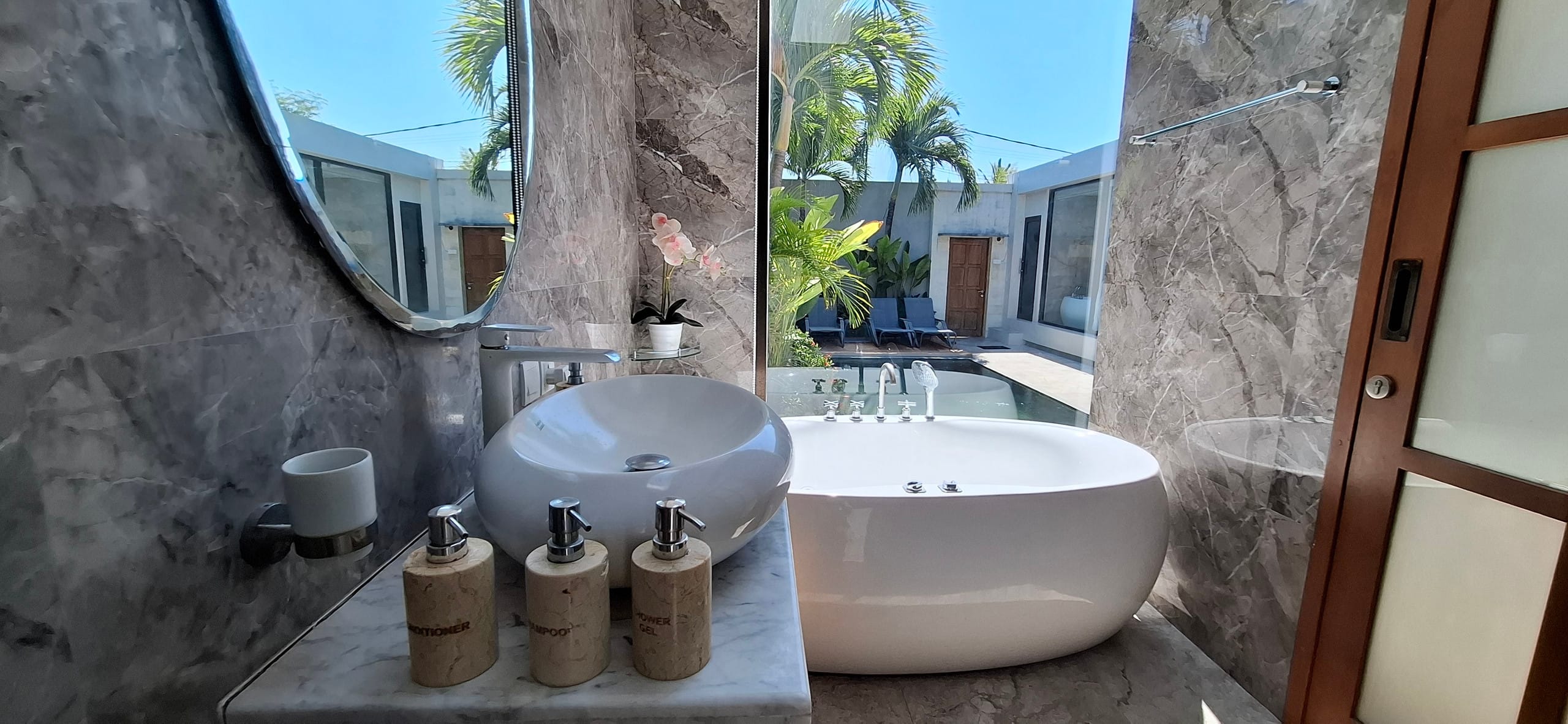 Prani Tiga, 2 Bedroom Villa In Central Seminyak 16