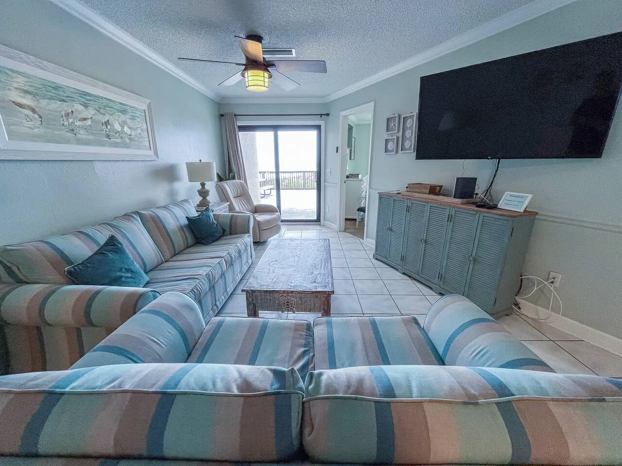 Whispering Seas 107- Oceanfront 2Br/2Bath with pool access. Ground floor with beach view- Sleeps 8 15