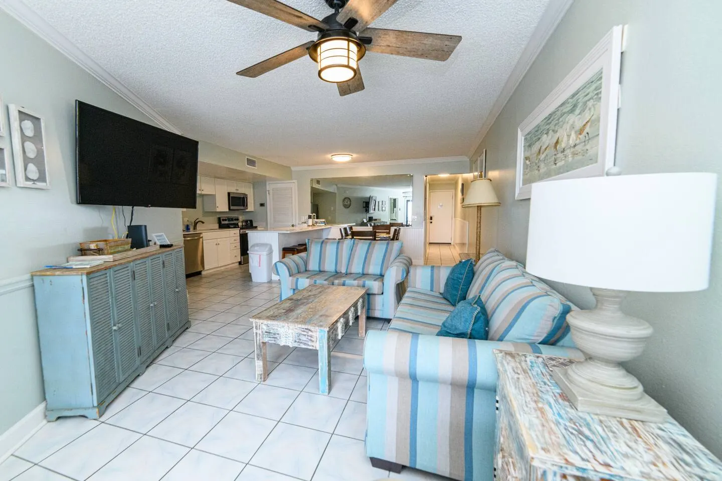 Whispering Seas 107- Oceanfront 2Br/2Bath with pool access. Ground floor with beach view- Sleeps 8 20