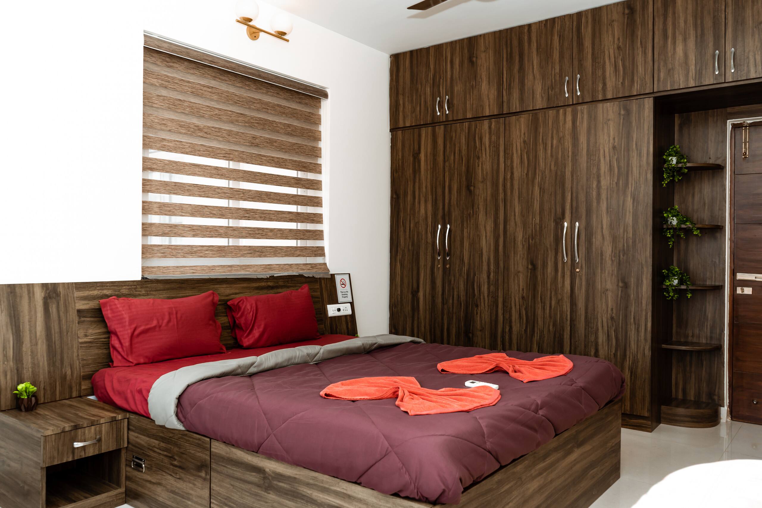 Luxury Escape by the Coast | 5 Min Walk to Beach 18