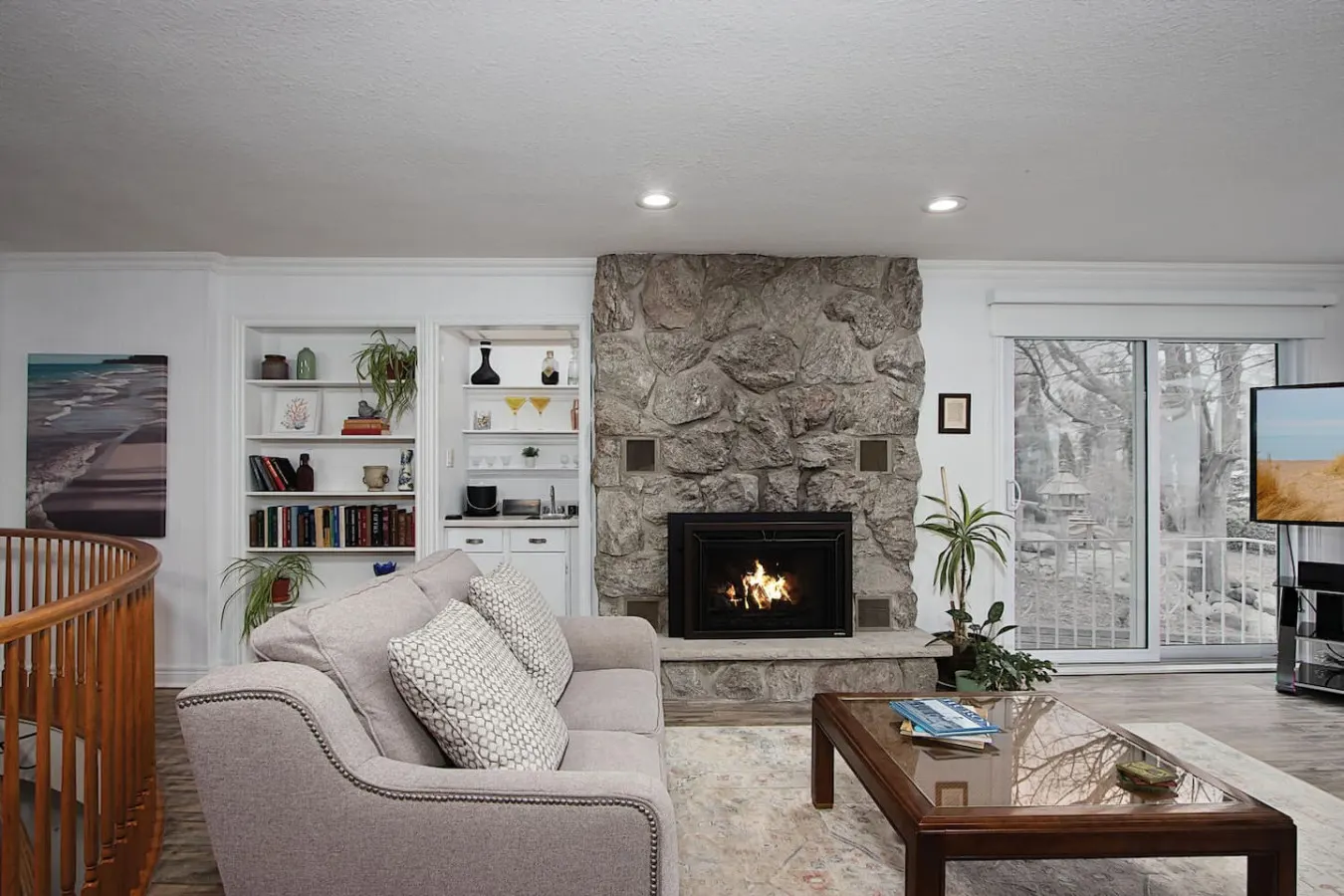 Waterfront bnb, indoor pool, sauna, private beach- Master Suite — photo 2
