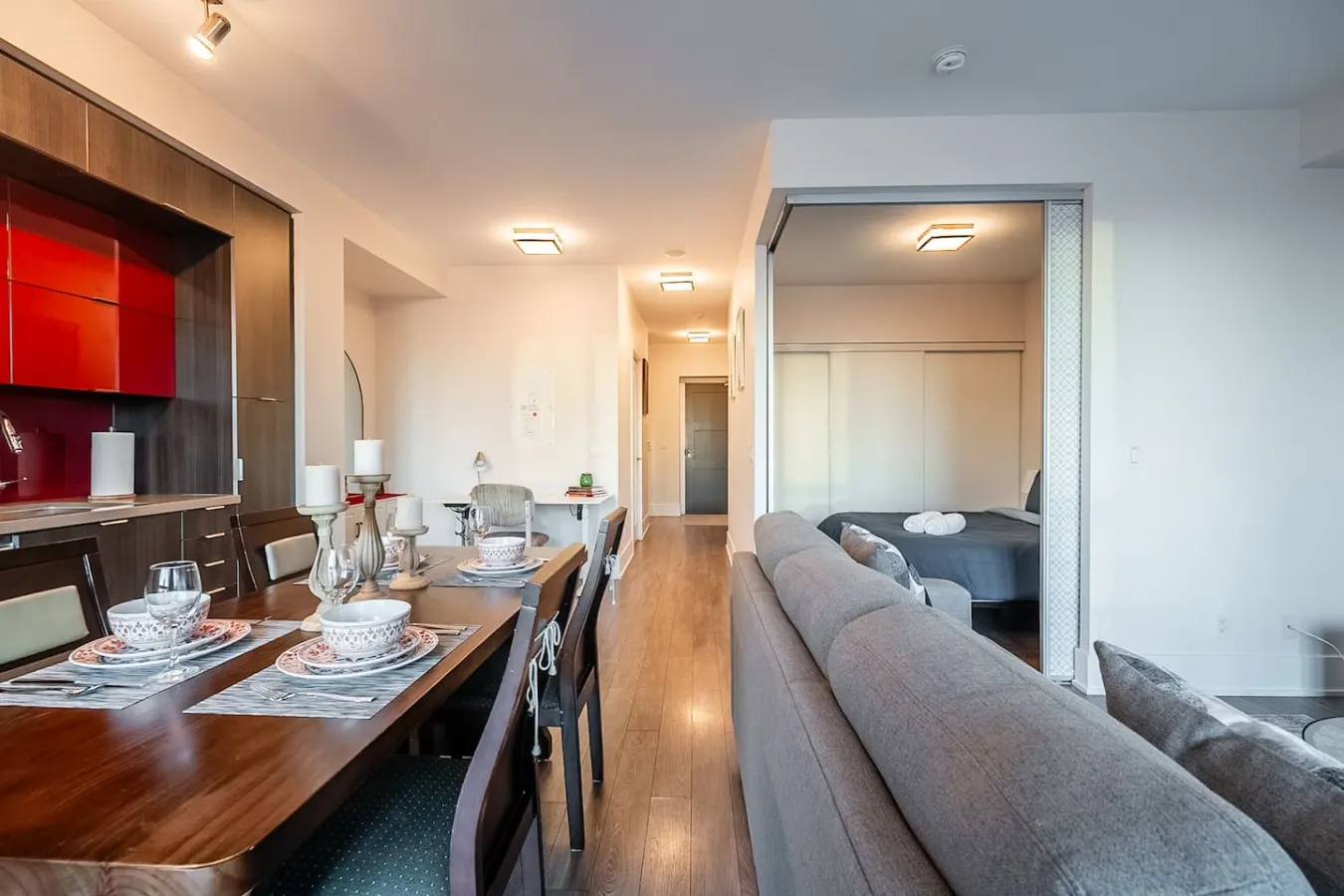 Luxury 1BR Suite Sleeps 4 Prime Location 6
