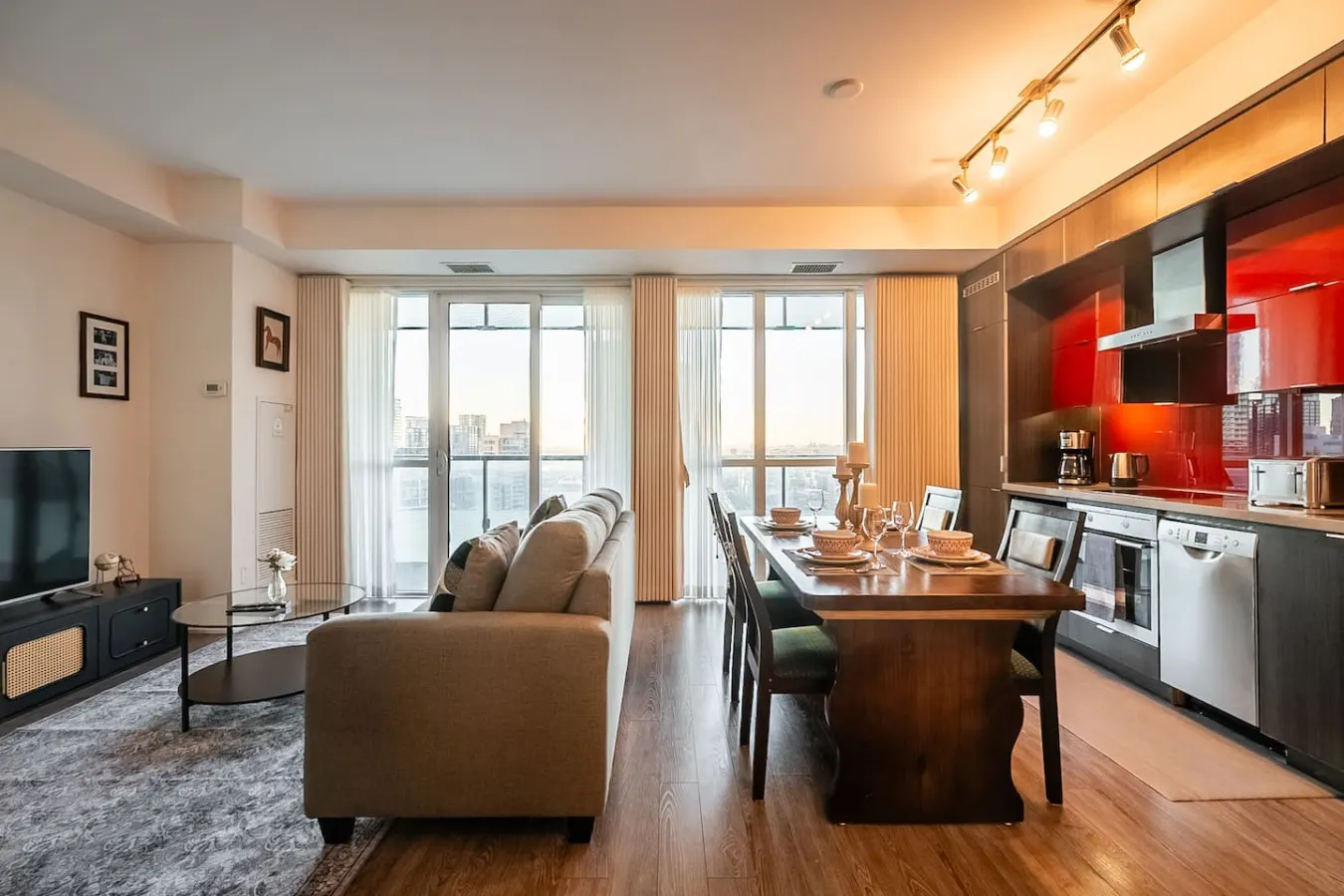 Luxury 1BR Suite Sleeps 4 Prime Location 7