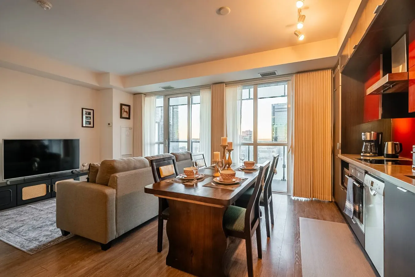 Luxury 1BR Suite Sleeps 4 Prime Location 8