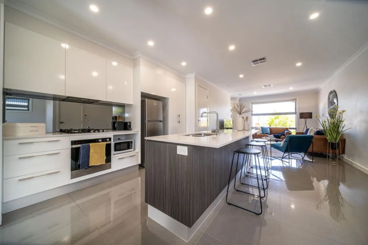 Coast on Clovelly - Beachside Living 11