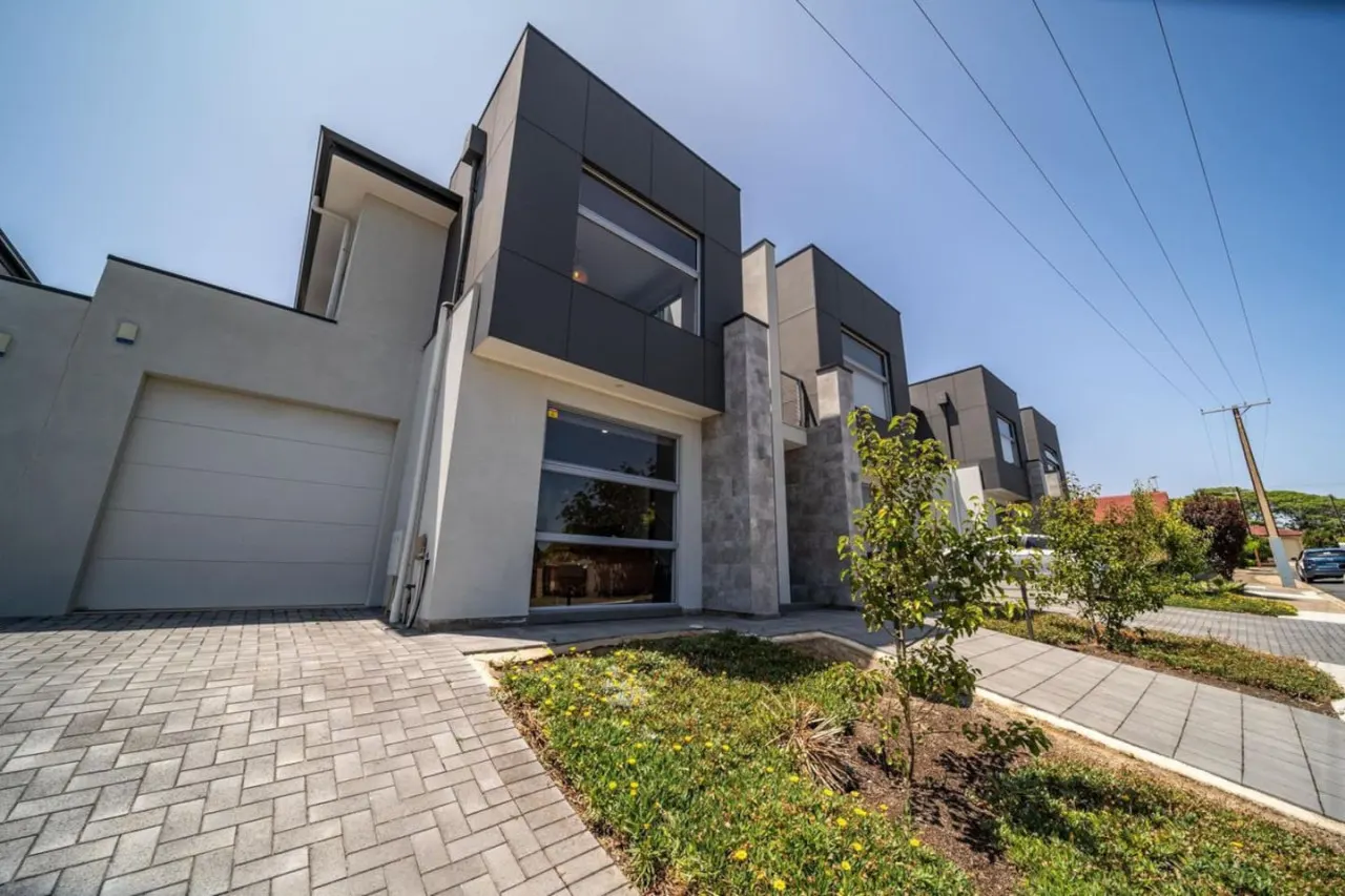 Coast on Clovelly - Beachside Living 6