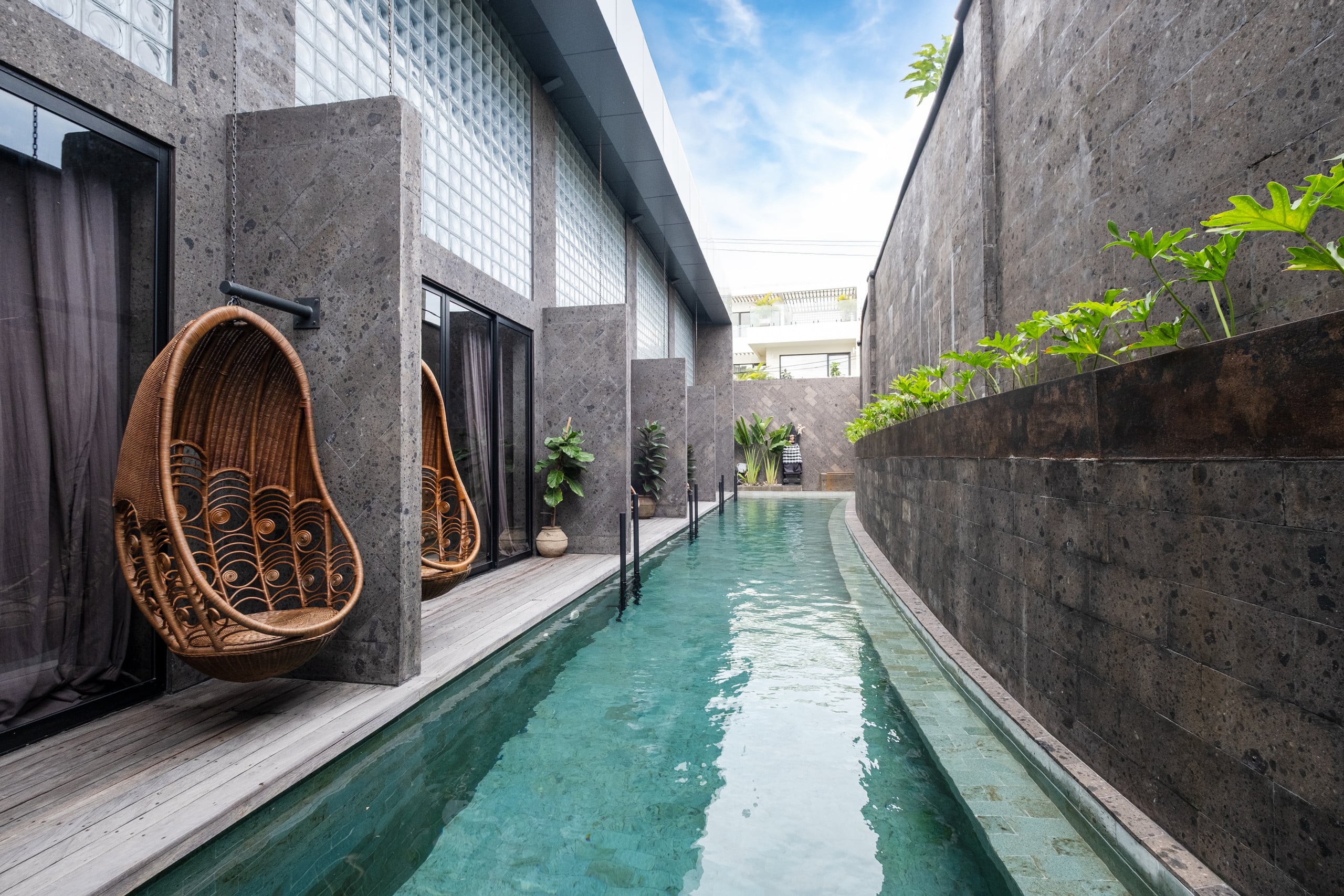 Ocean View Rooftop Jacuzzi | 5 Min to Echo Beach — photo 2