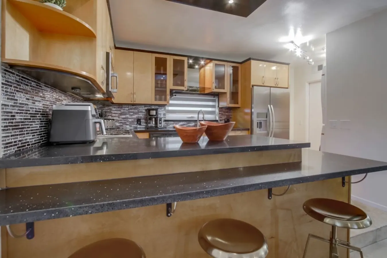 Villa Beryl -Lux-4BR/3BA- Rooftop Deck, BBQ, Games 12