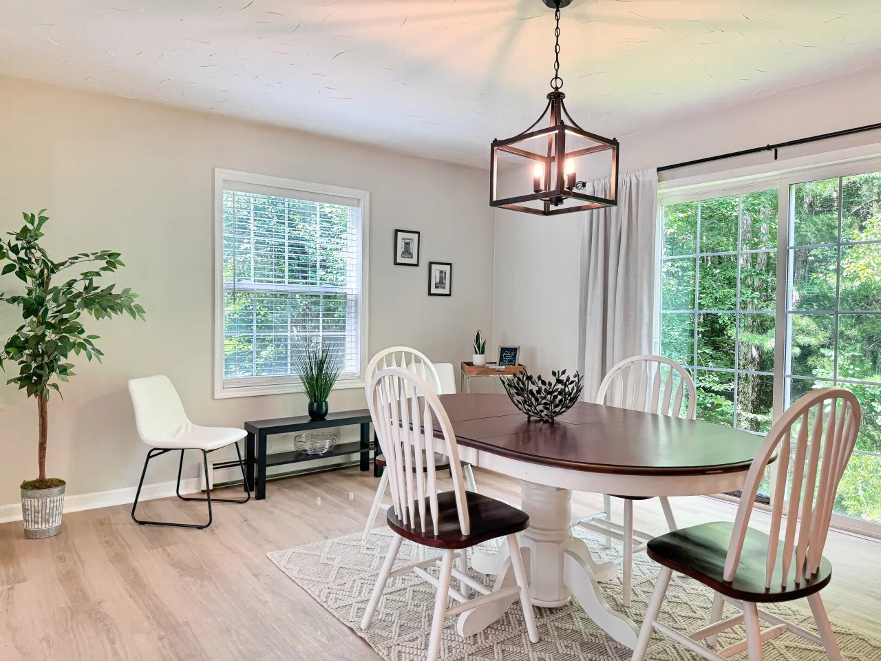 Stylish comfort, great location 19