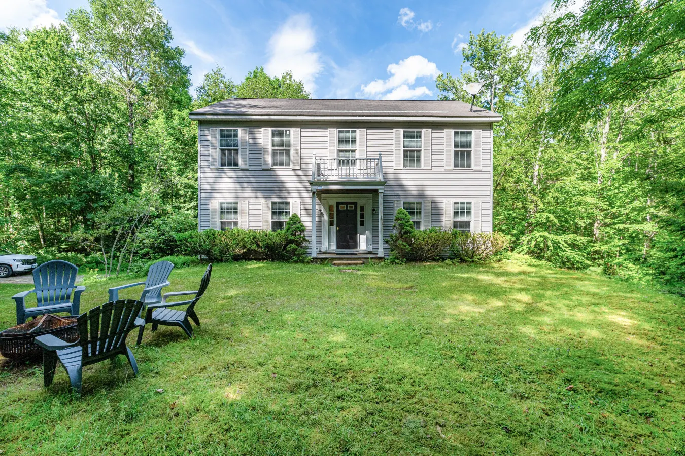 Stylish comfort, great location 6