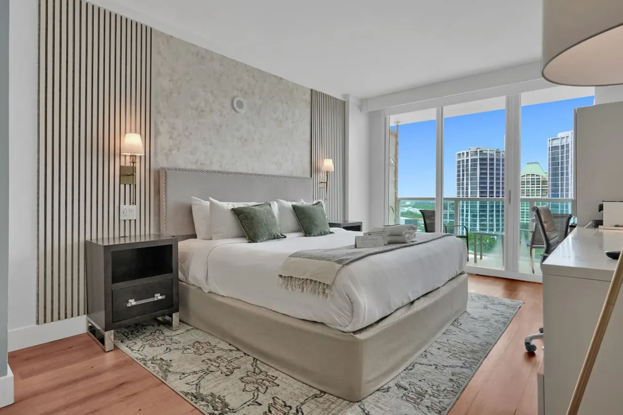 SF Unique Delight in the Heart of Grove 3