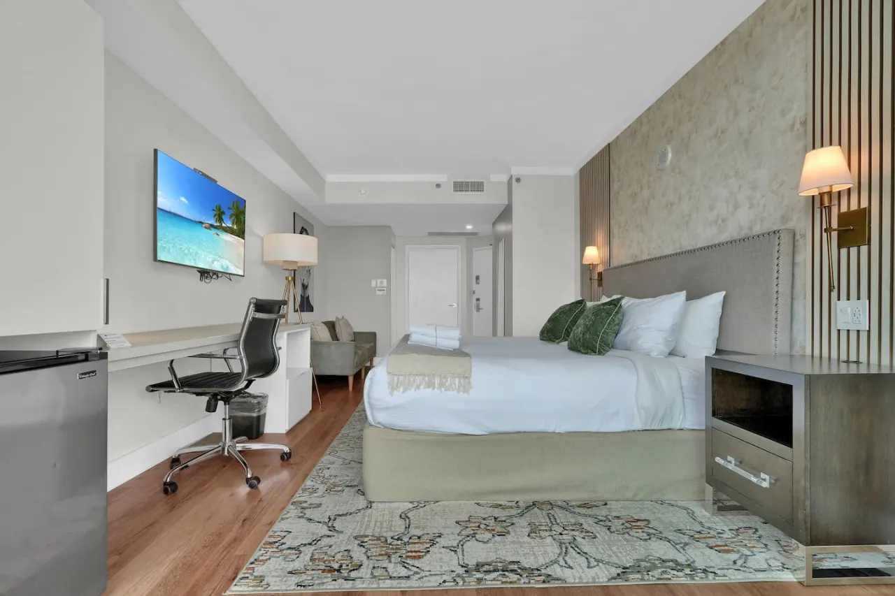 SF Unique Delight in the Heart of Grove 7