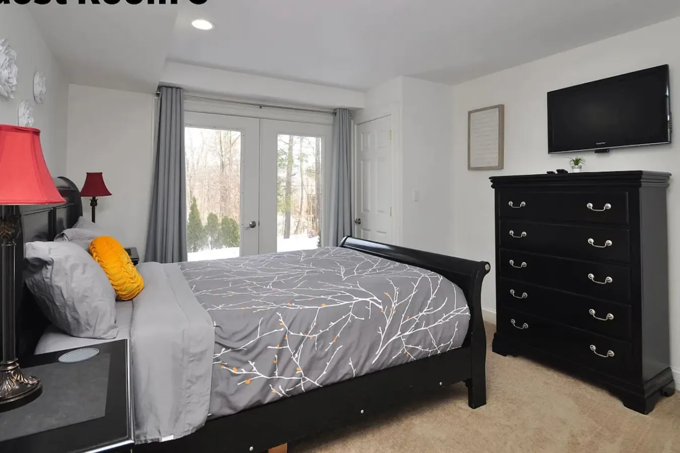 North Conway Gem Hot Tub, Games & Fireplace 11