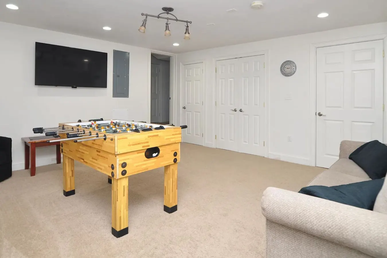 North Conway Gem Hot Tub, Games & Fireplace 6