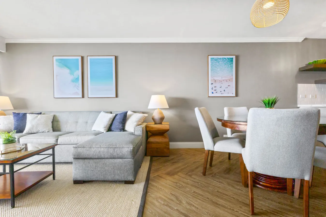 Luxury Oceanfront High Floor @ Waikiki Beach Tower 6
