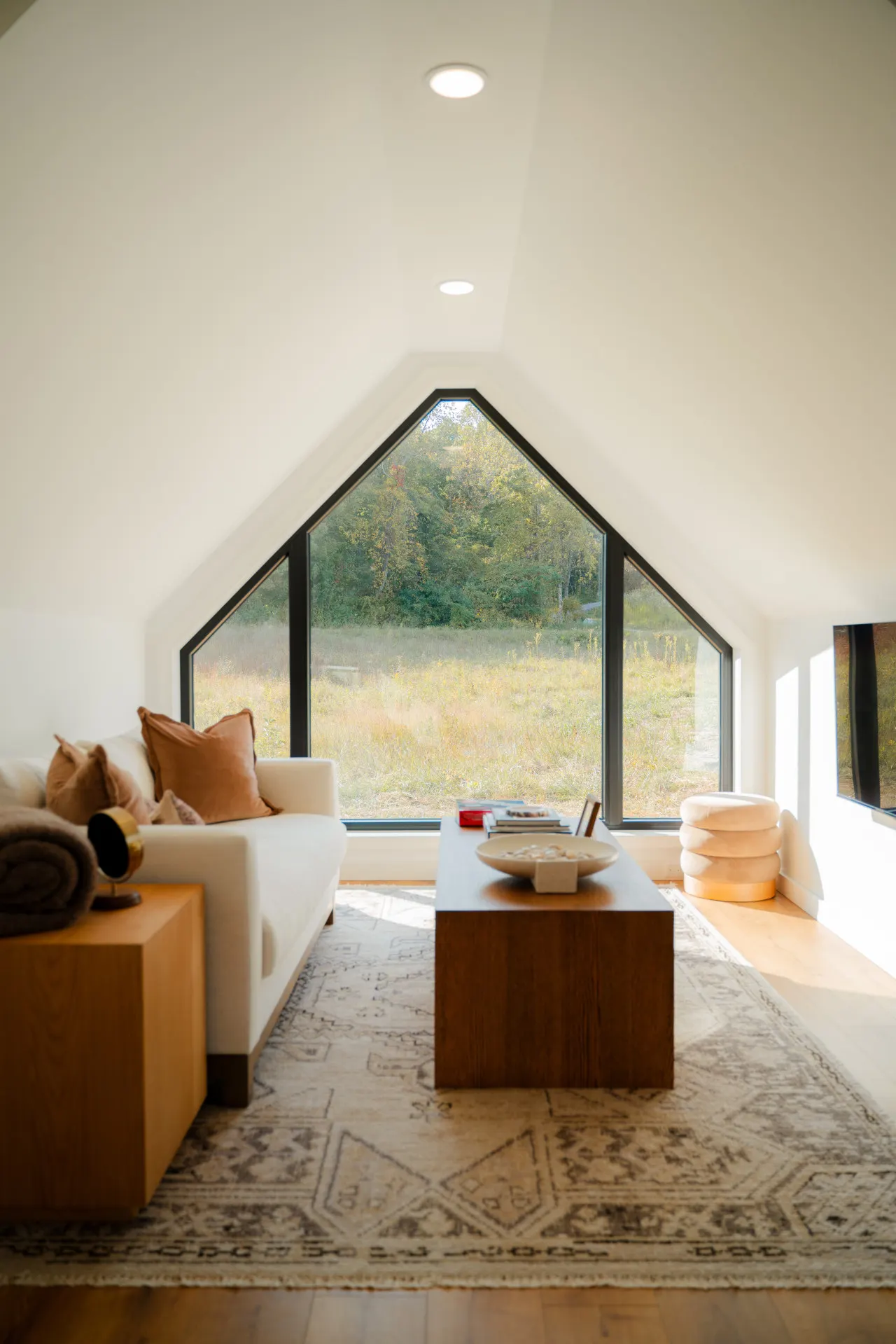 The Everwoods Timber Haus: Scandinavian Tiny Cabin in the Hocking Hills! — photo 4