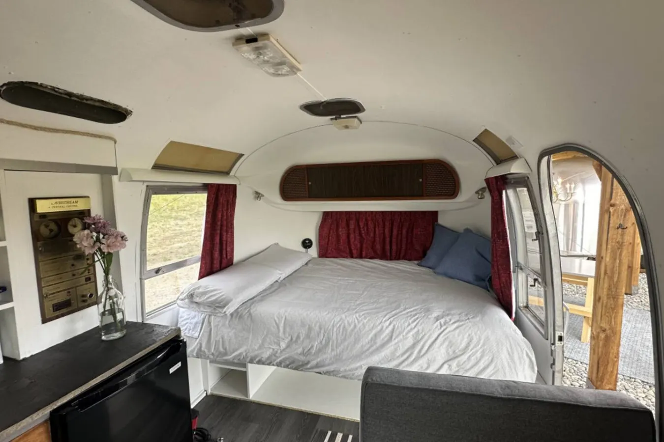 Flint Rock Ranch - The Twin Airstreams (Both!) 8