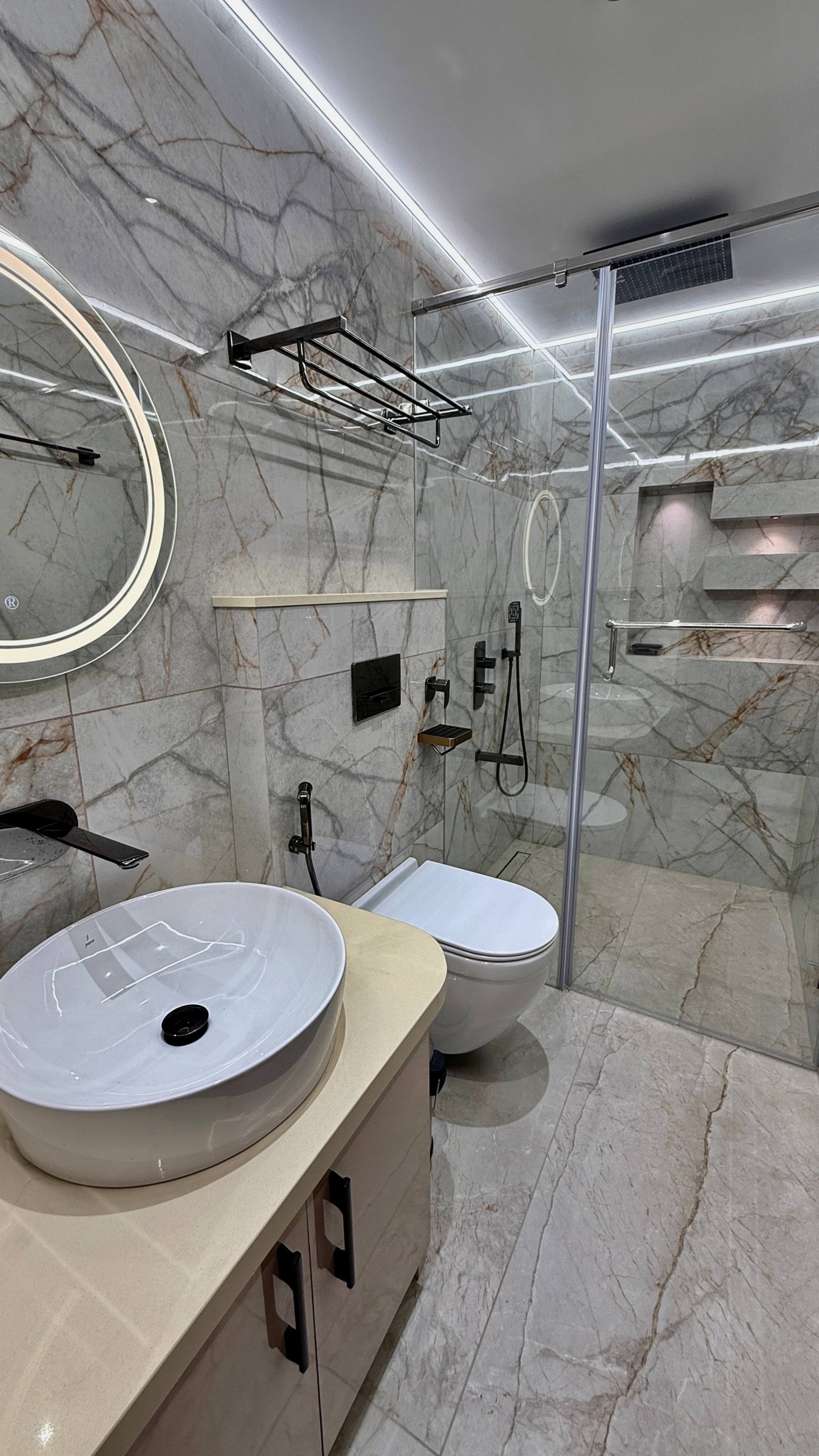 Nihara - Ultra Luxury Waterfront stay in Kochi! 12