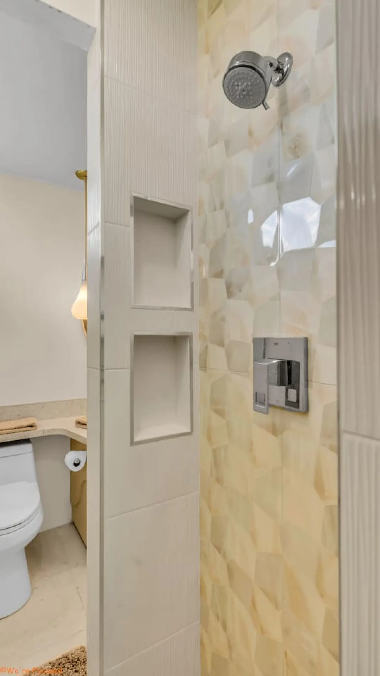 Stunning Mid-Century Modern 2B2B 13