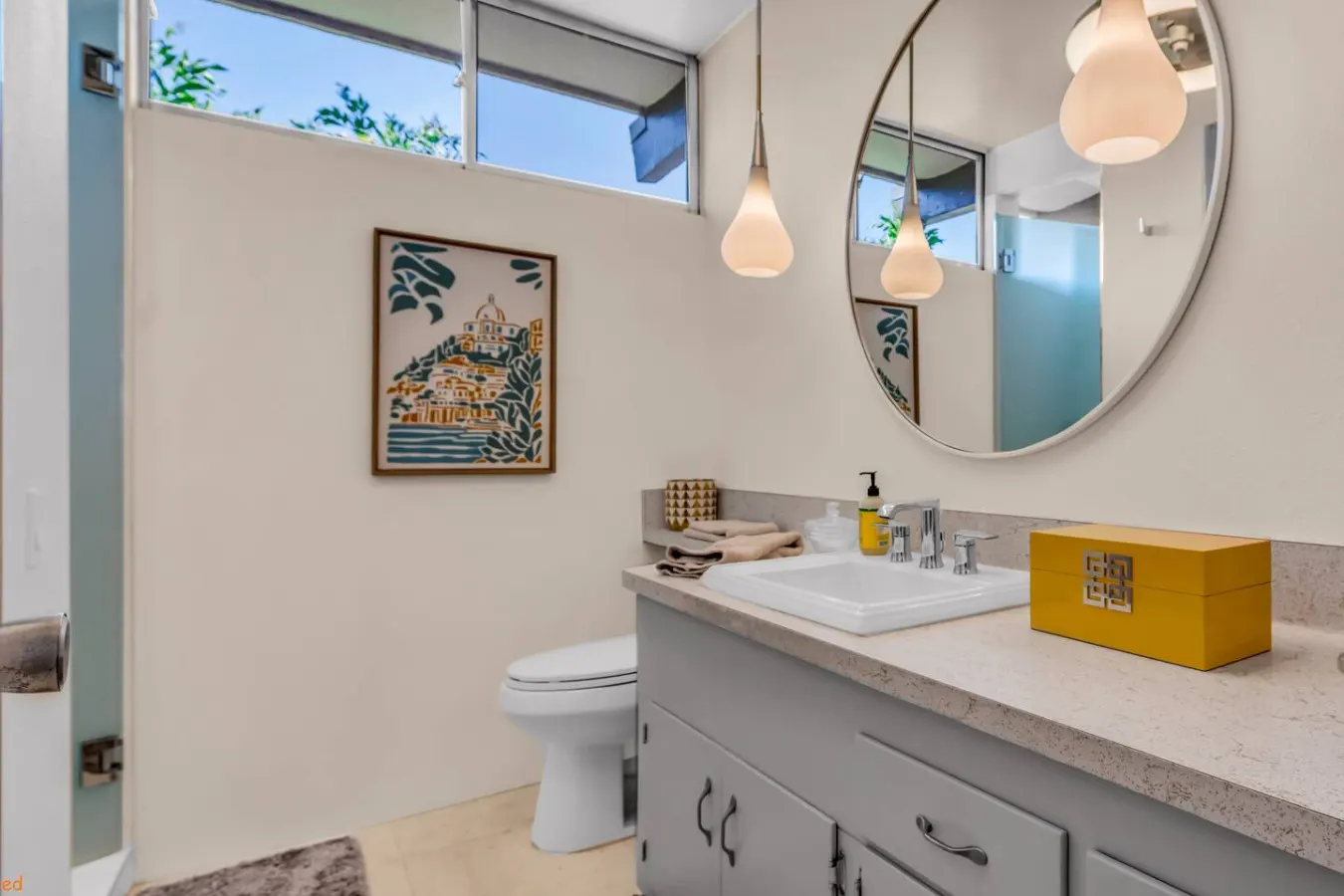 Stunning Mid-Century Modern 2B2B 15