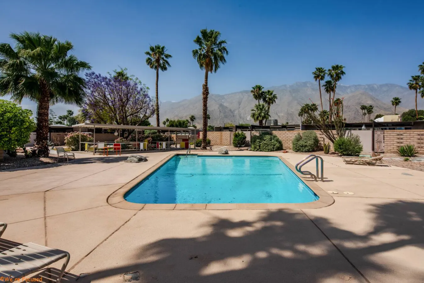 Stunning Mid-Century Modern 2B2B 20