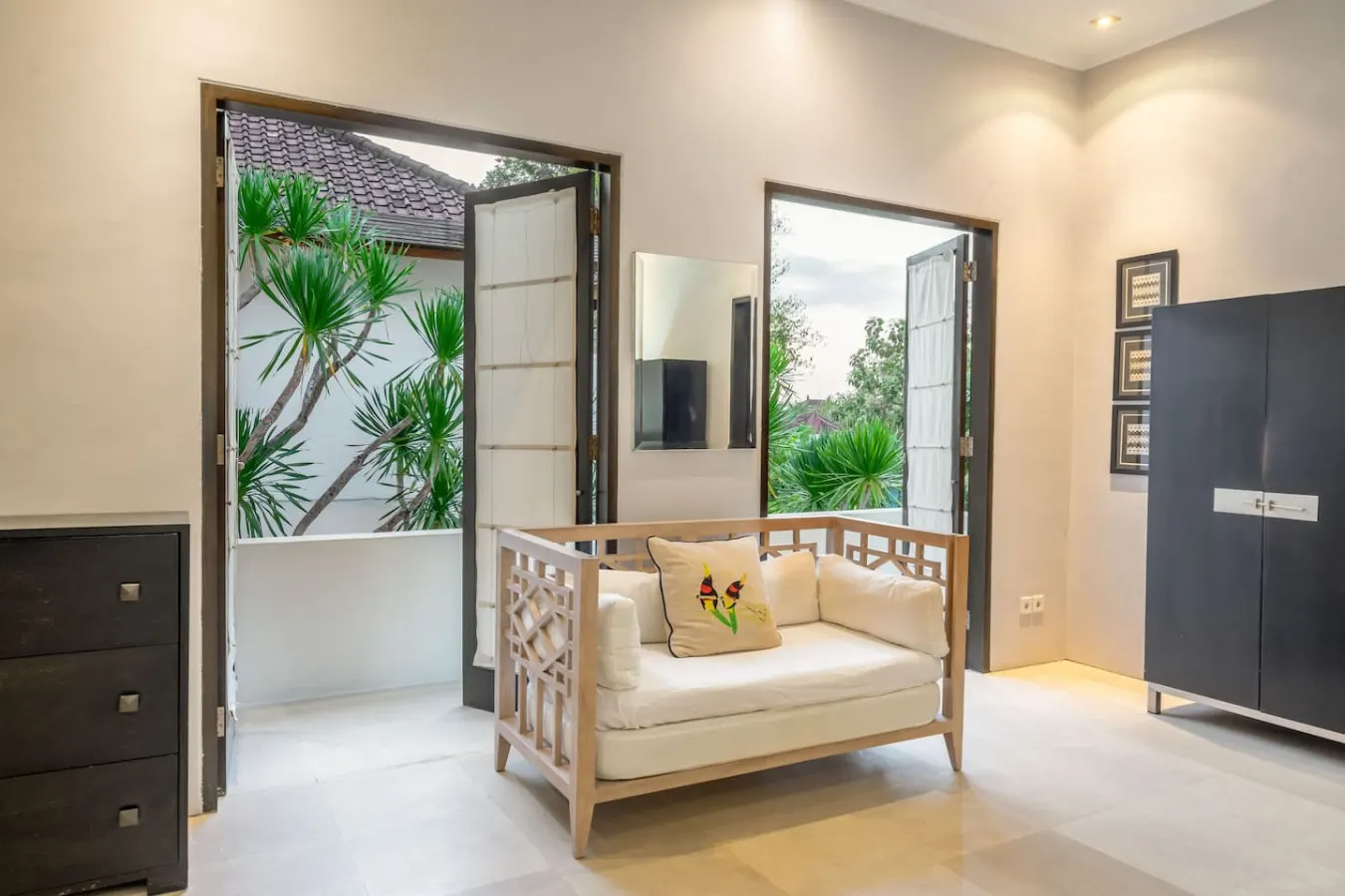 Town House Seminyak 12