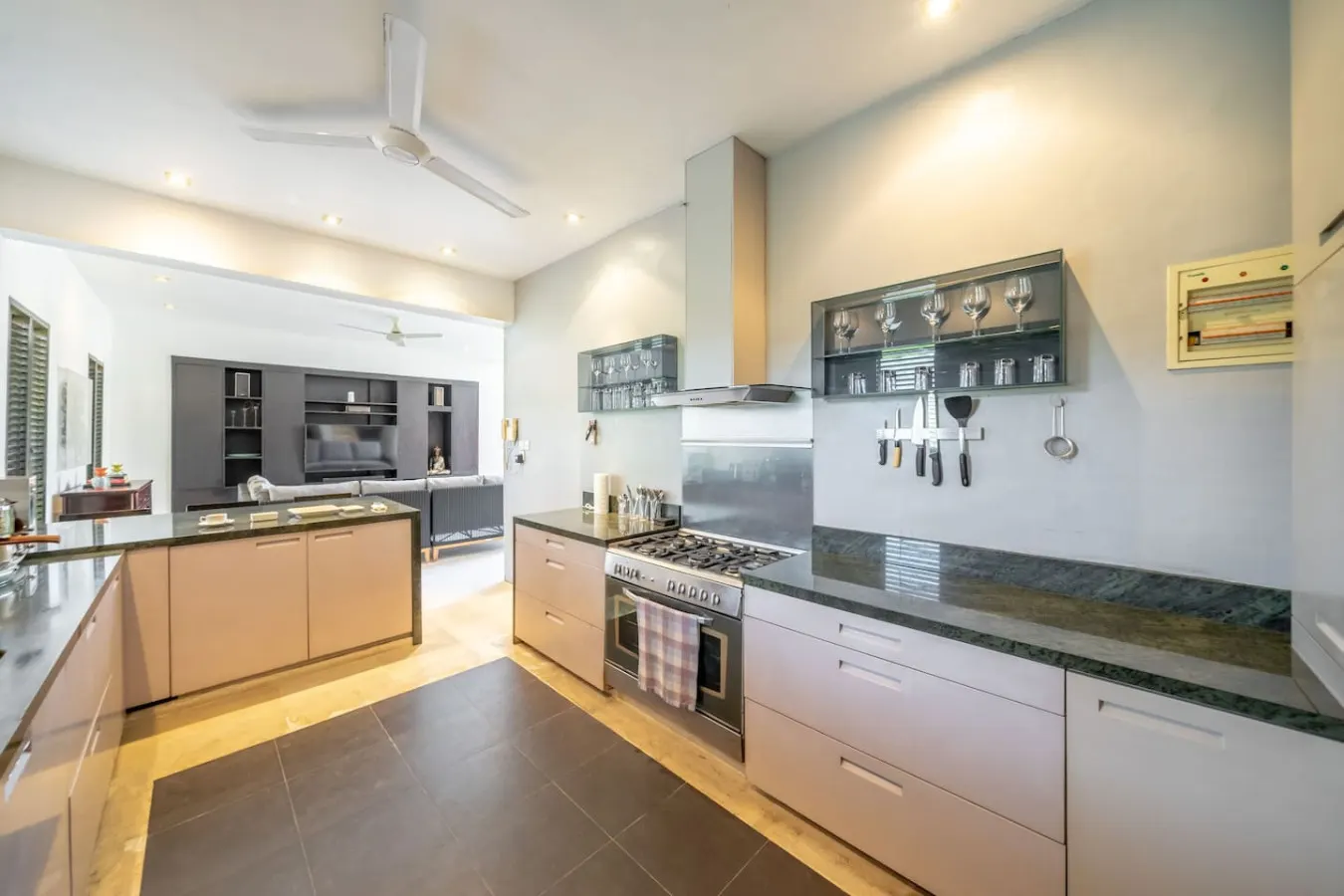 Town House Seminyak 17