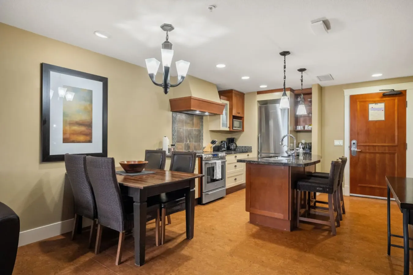 Solara Resort Suite: Hot Tub & Free Park Pass 12