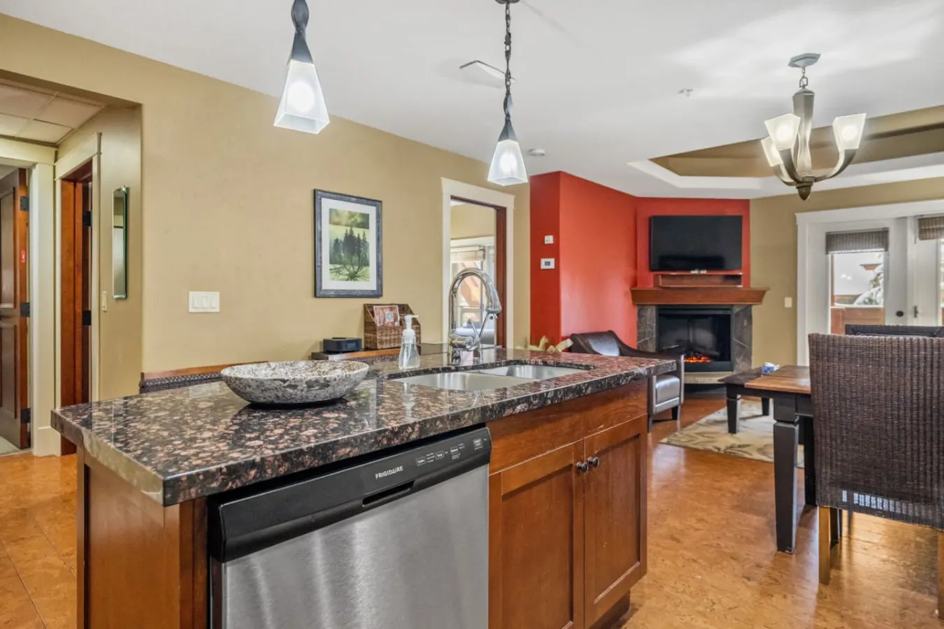 Solara Resort Suite: Hot Tub & Free Park Pass 18