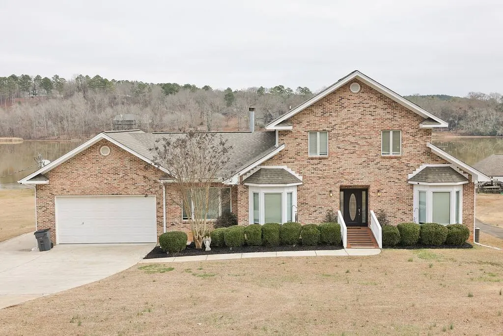 Stunning 5BR Logan Martin Lake House w/Gameroom