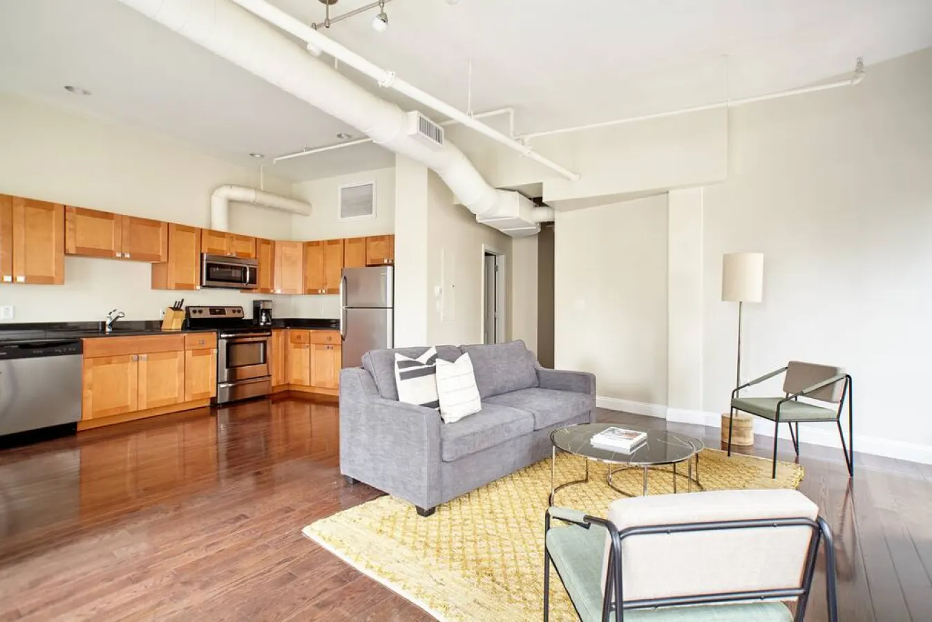 Open Air 2BR FIDI Boston Close to Everything! 11