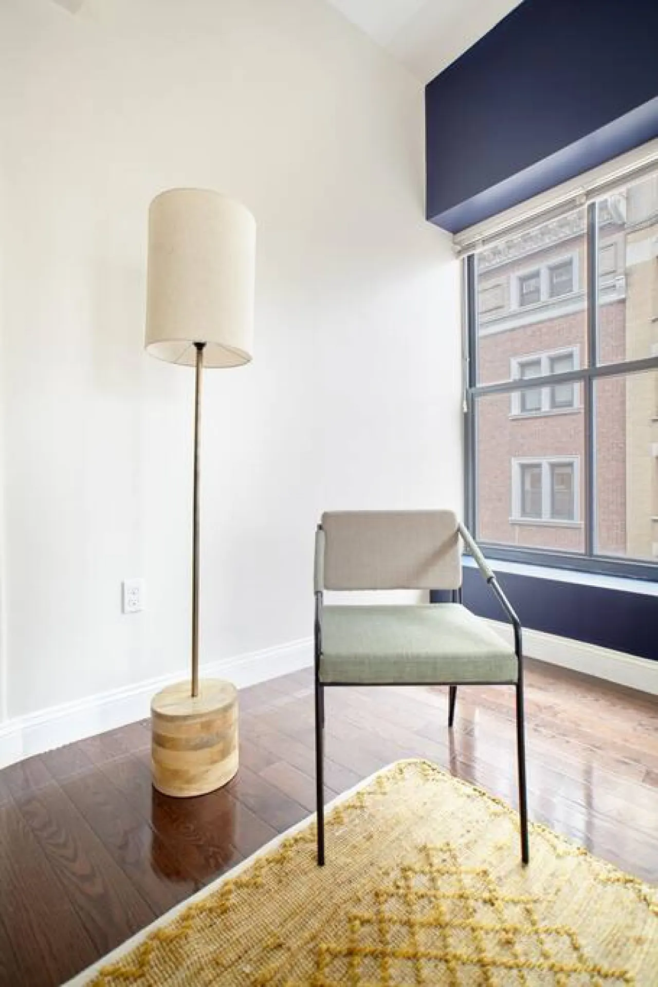 Open Air 2BR | FIDI Boston | Close to Everything! — photo 4
