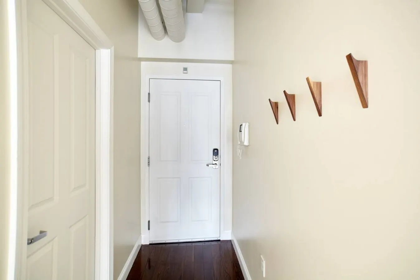 Open Air 2BR FIDI Boston Close to Everything! 7
