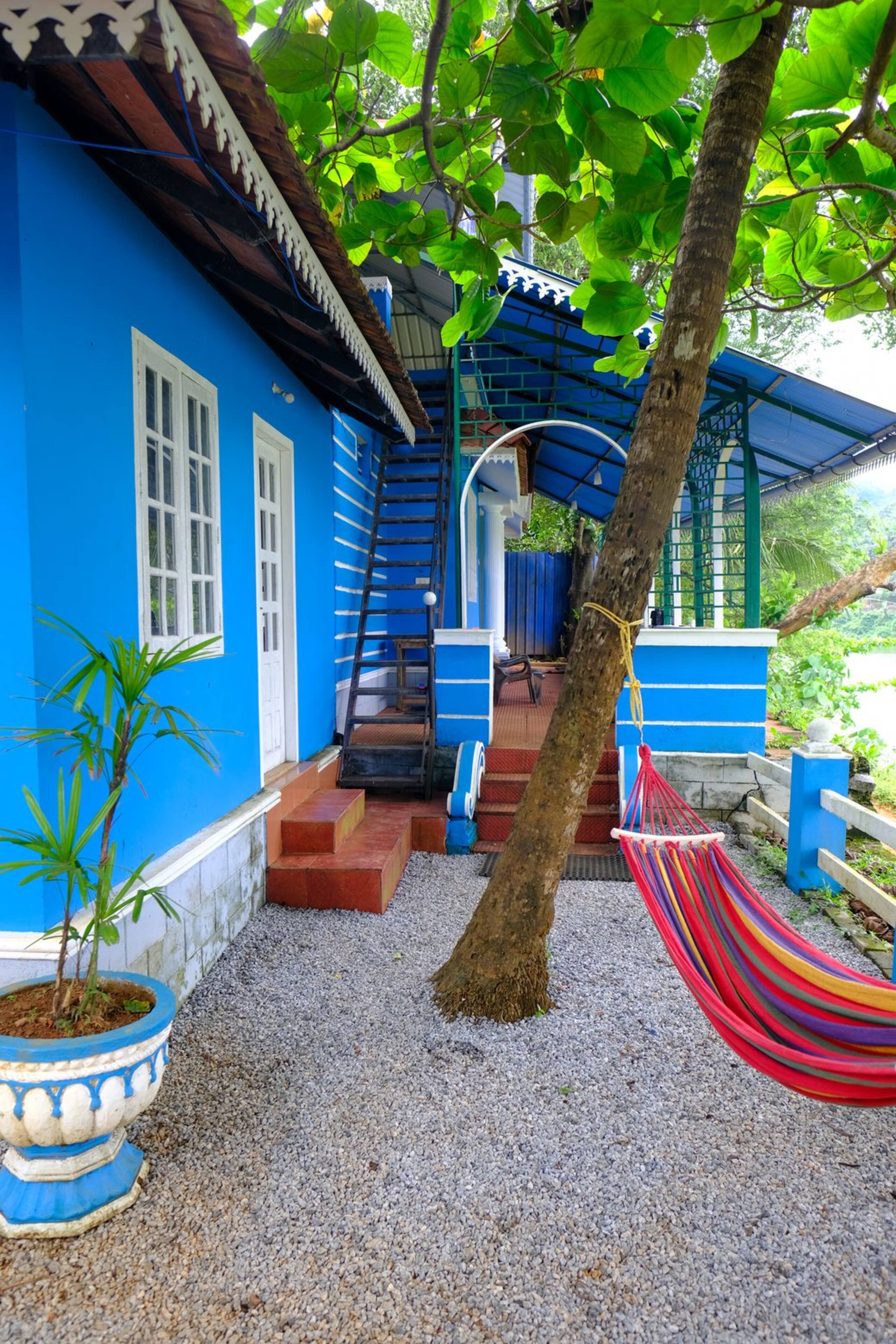 Aquarius Cottage 21