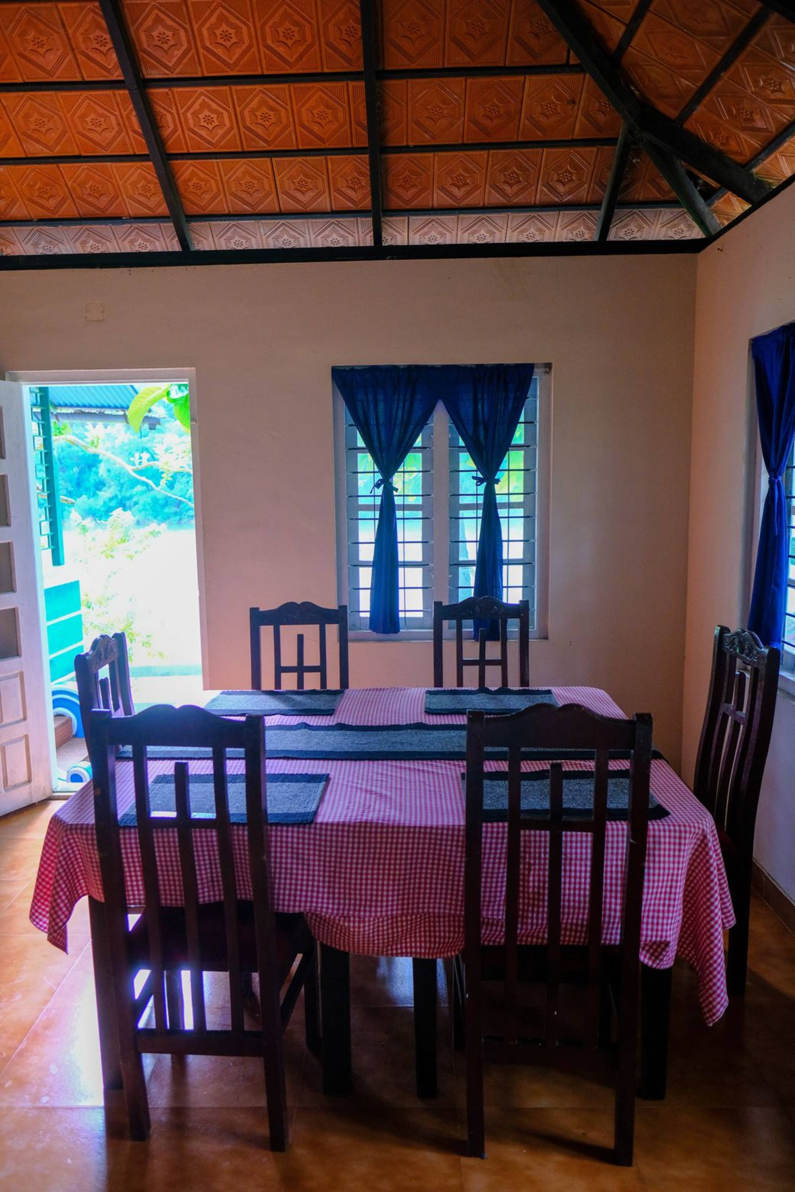 Aquarius Cottage 18