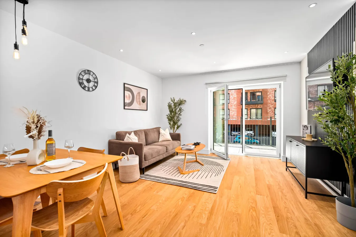 Modern Apartment - Balcony - Fast WiFi - Netflix — photo 2