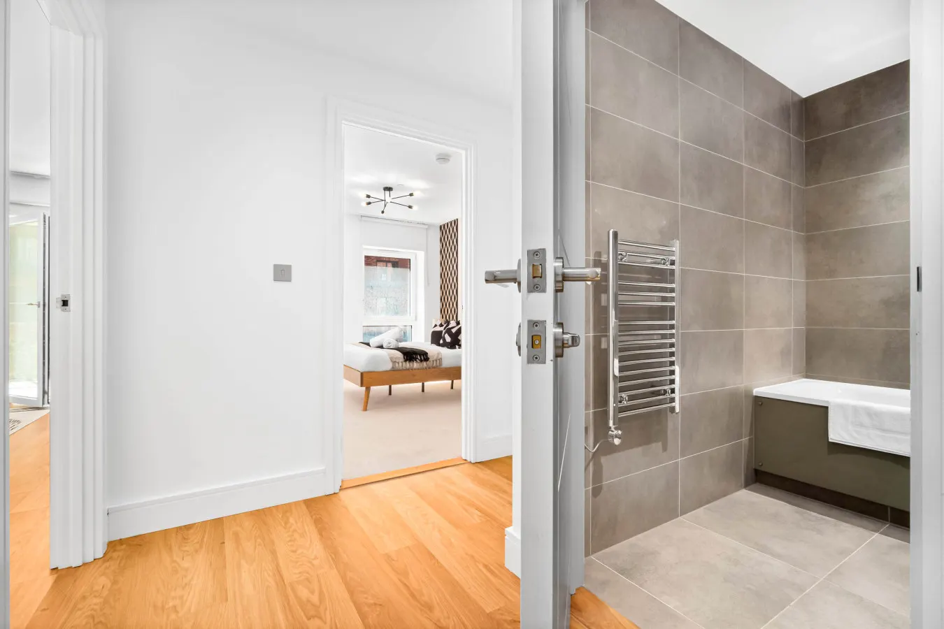 Modern Apartment - Balcony - Fast WiFi - Netflix 10