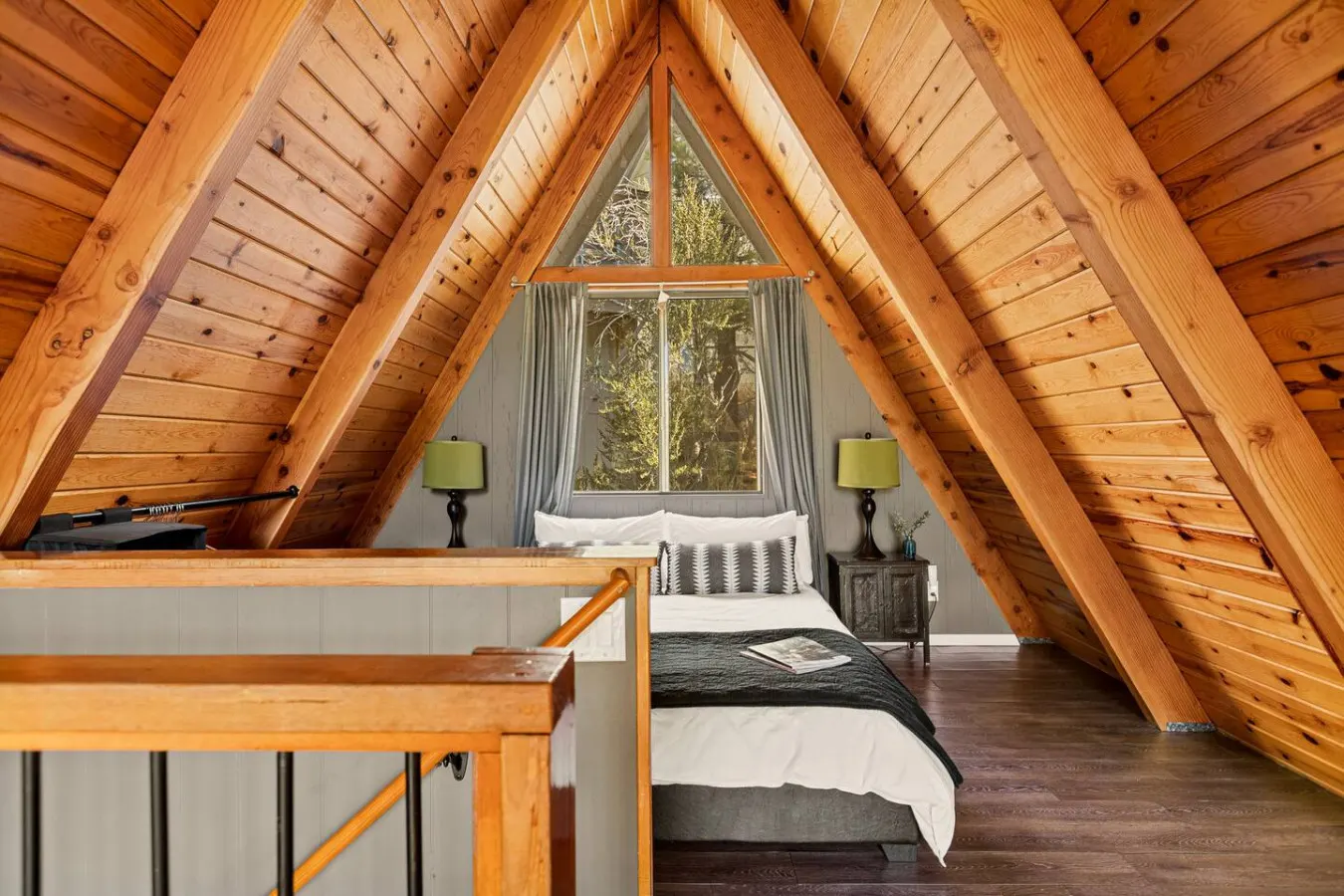 2BR A-Frame Mood, Slopes Views Near Bear Mountain 18