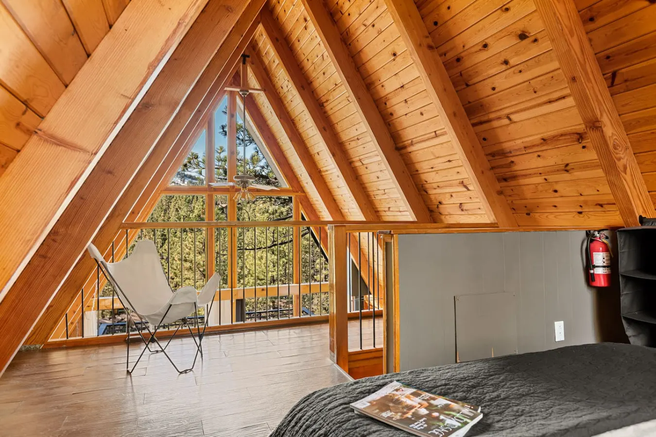 2BR A-Frame Mood, Slopes Views Near Bear Mountain 20