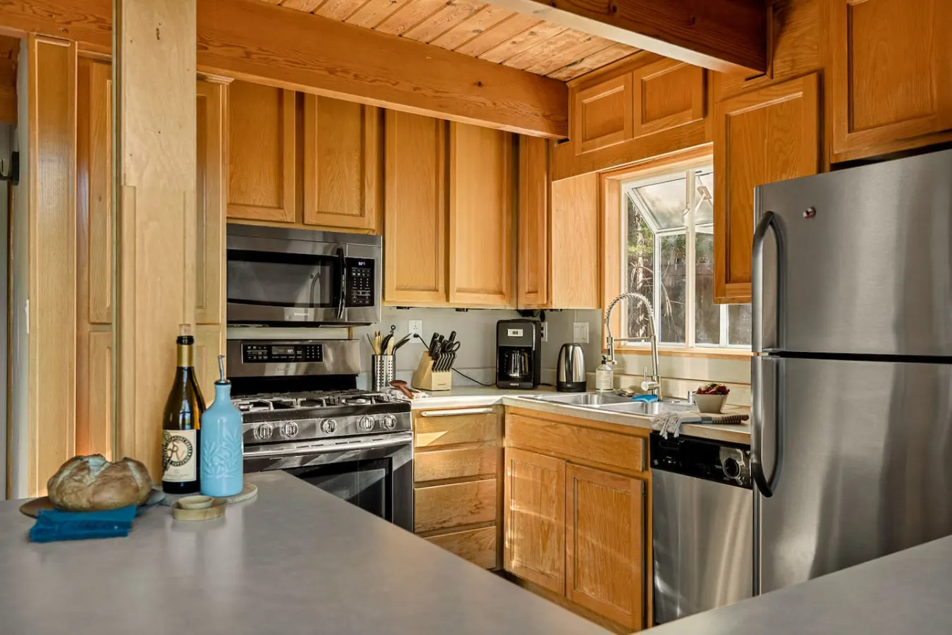 2BR A-Frame Mood, Slopes Views Near Bear Mountain 6