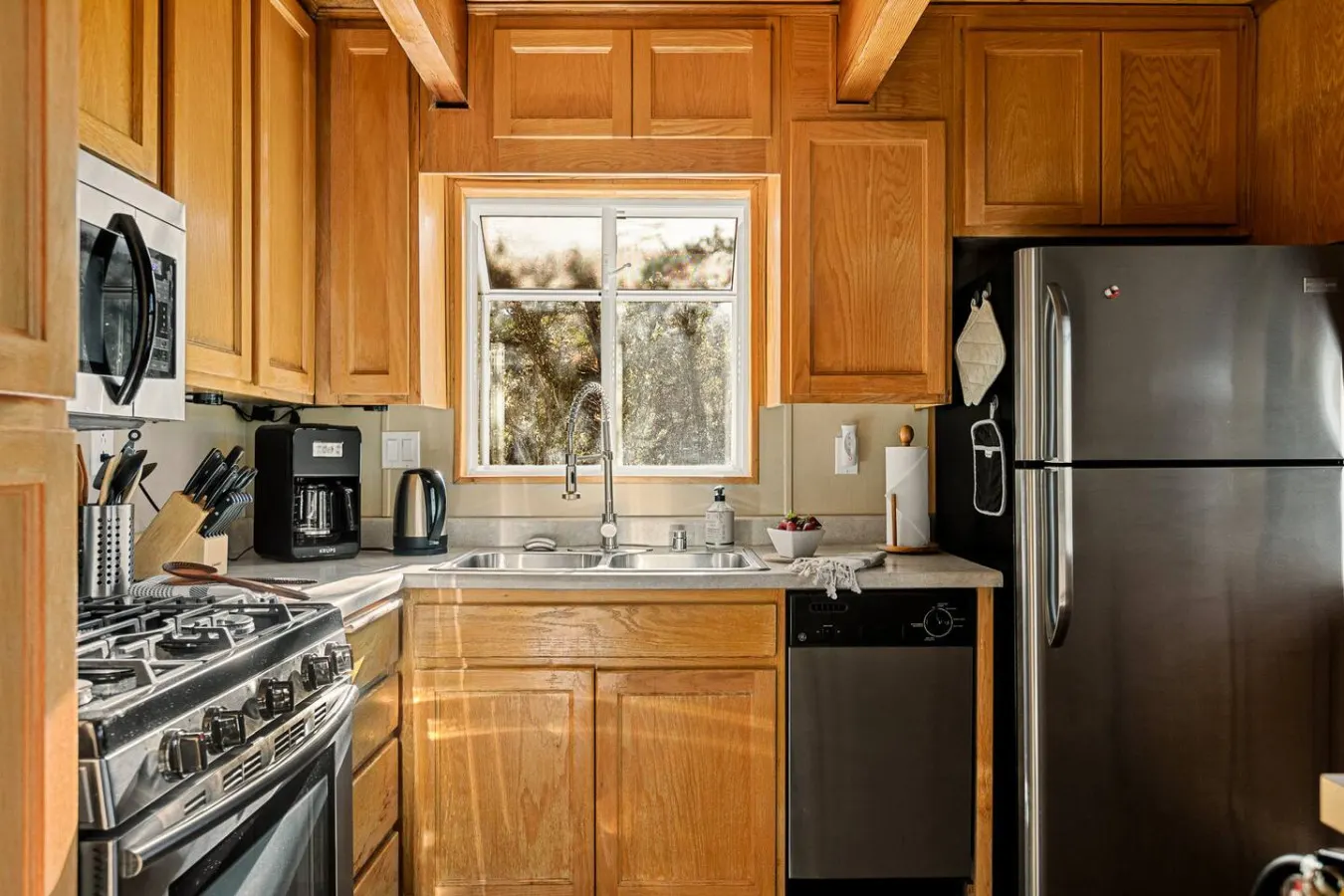 2BR A-Frame Mood, Slopes Views Near Bear Mountain 7