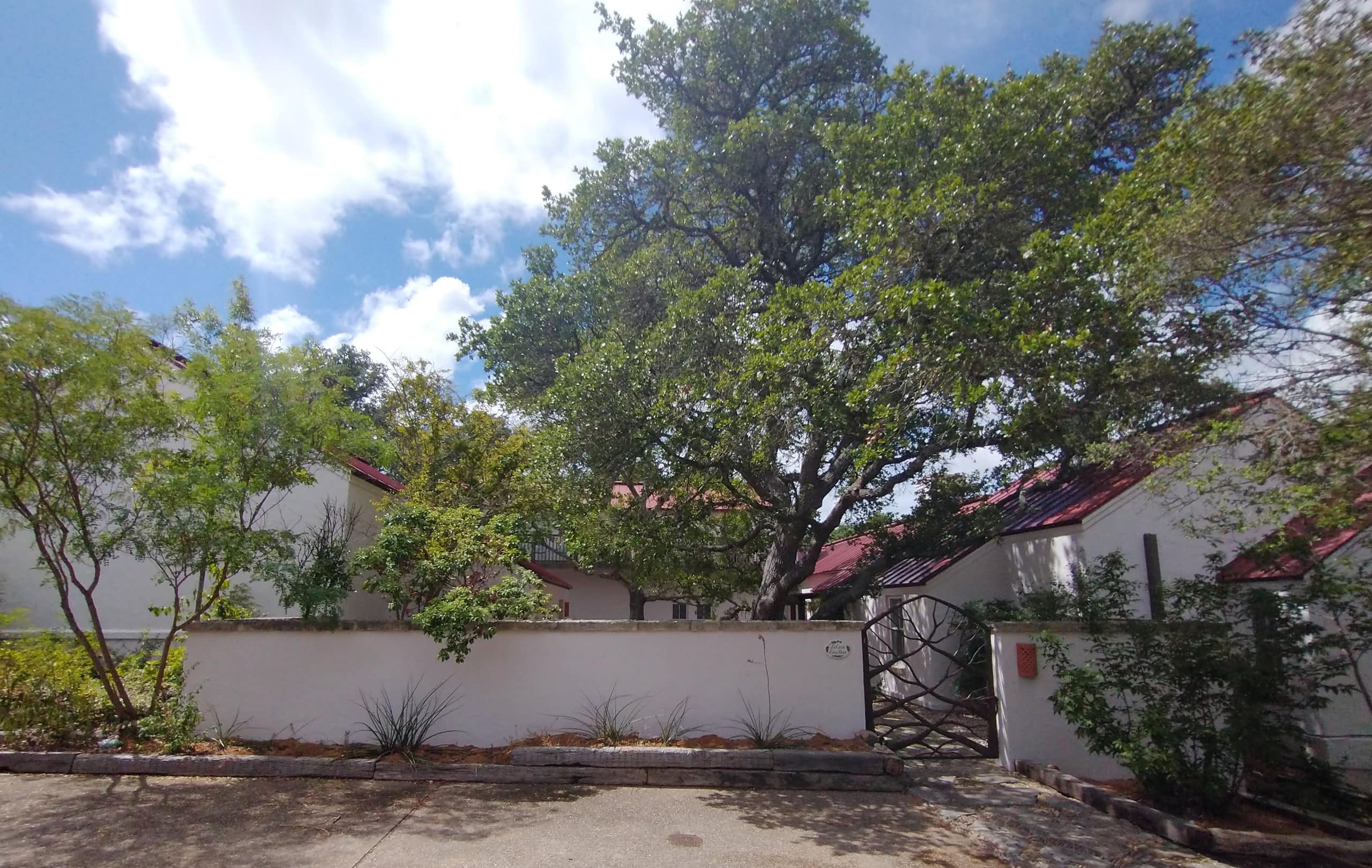 Casa Luna Rosa