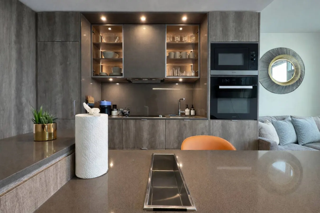The Yorkville Pearl Stylish 1BR + Den 19