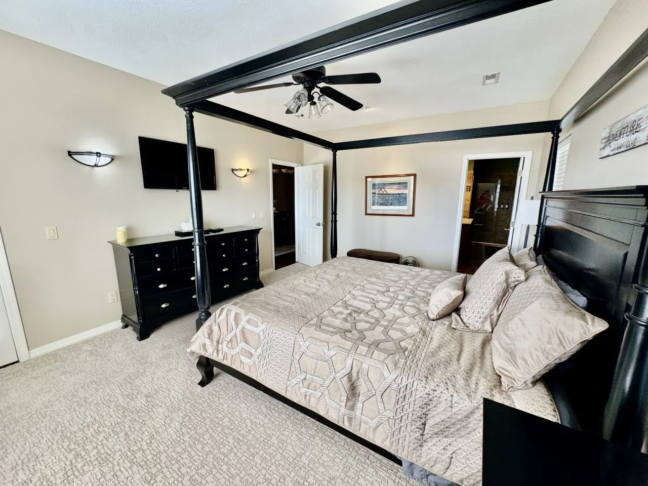 Luxury Condo With Boat Slip 3 minutes to SDC 13